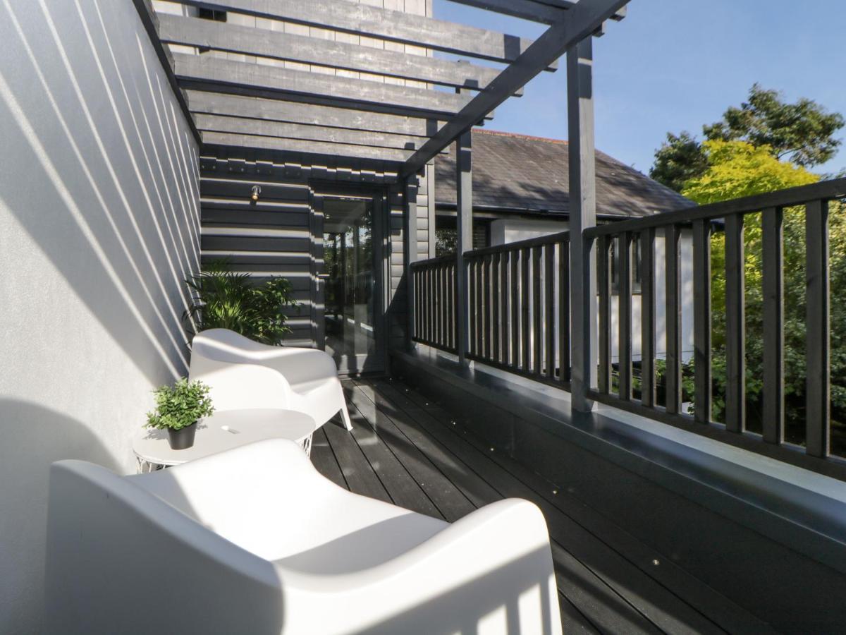 Iroko Villa Torpoint Exterior foto