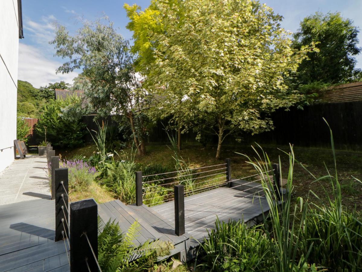 Iroko Villa Torpoint Exterior foto